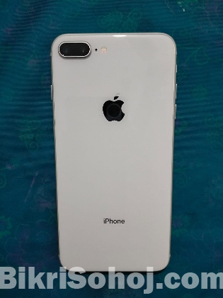 iPhone 8 Plus